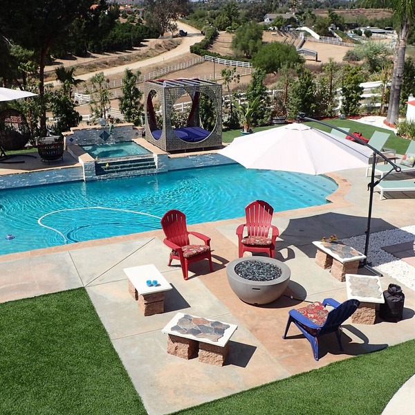 Romantic Villa Pool Walk to Wineries