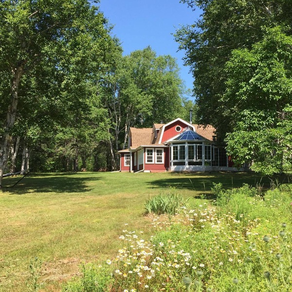 Rona Hill - Forest Garden Home