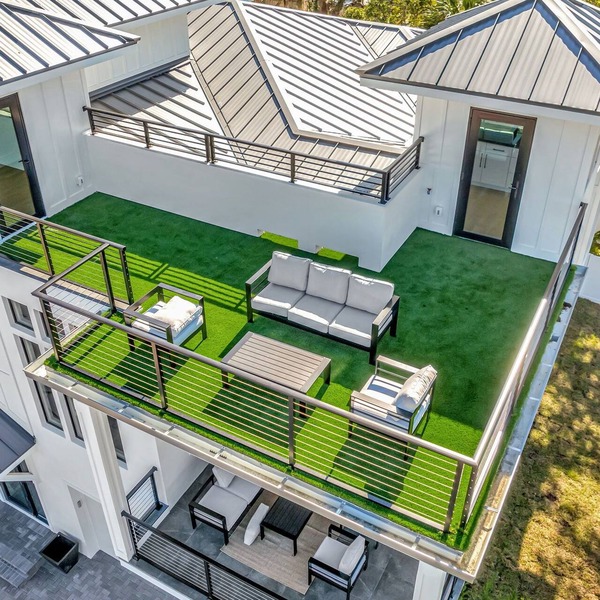 Rooftop, Balcony, Elevator, Fenced Yard! Downtown Lux Townhome