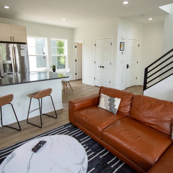 Rooftop Deck and Ocean Views with VB Local Life!