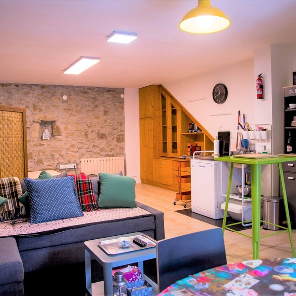Room with Private Bathroom in a Traditional Basque House with a Terrace