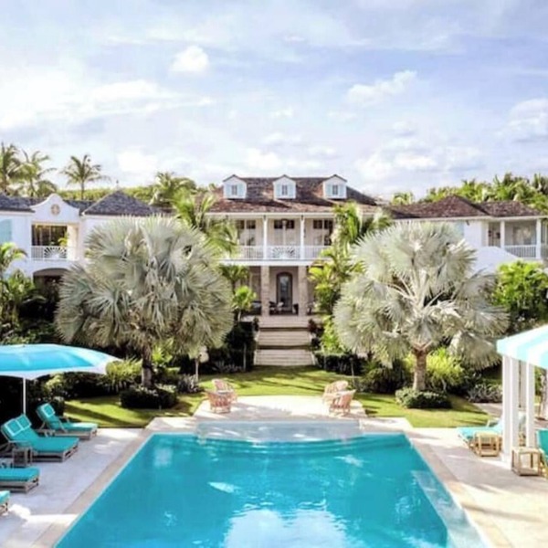 Rosalita House - Fully staffed with Chef, Butlers and Boat with Captain