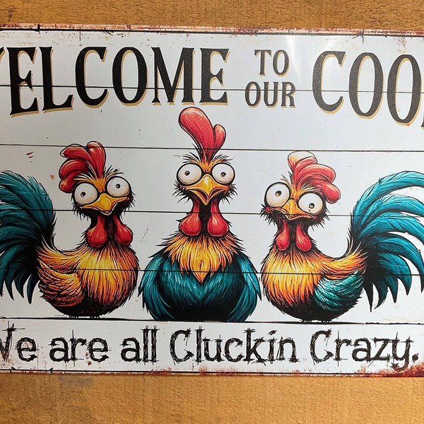 Roscoe Coop Clucking Crazy Hut