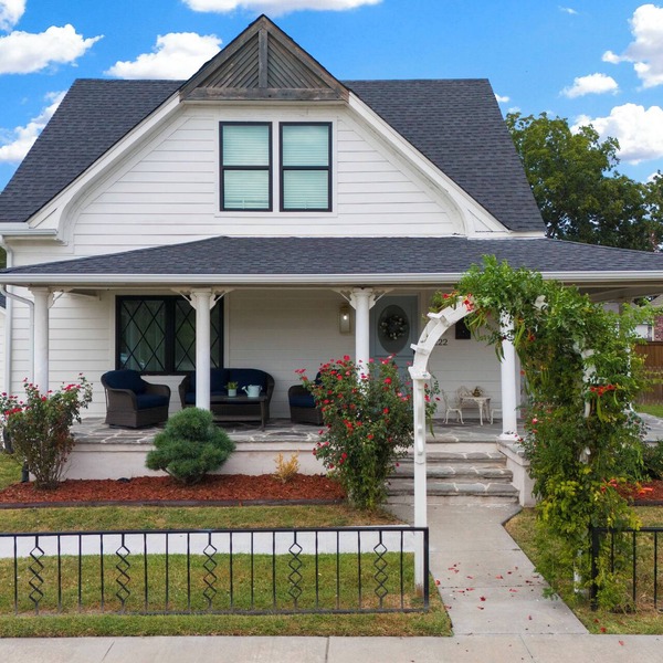 Rose District- Historical home near Tulsa