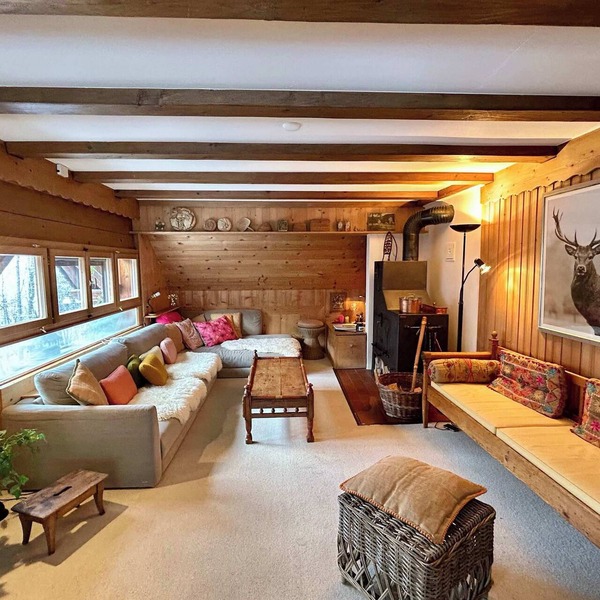 Rougemont Hideaway Chalet by the River