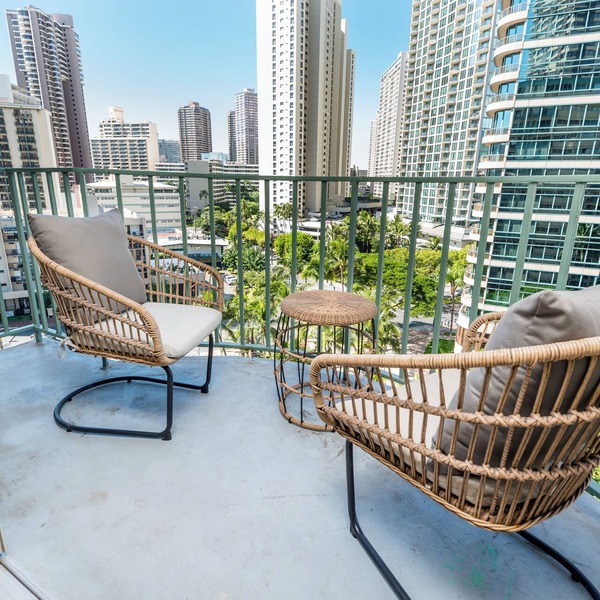 Royal Aloha by Tropical Escapes Realty