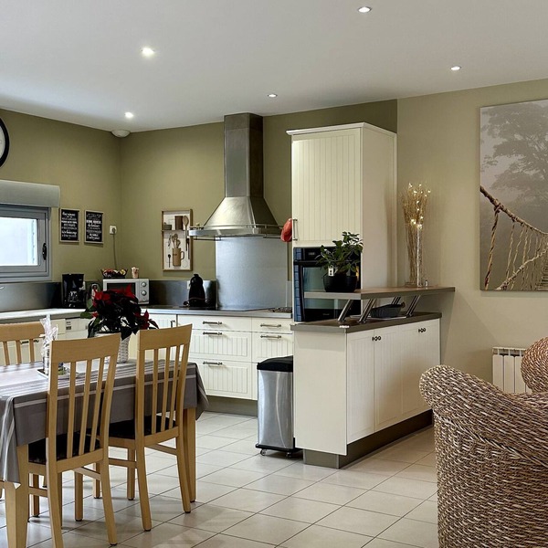 Royan: Le Calme City house 2 to 4 people/near Seaside, City