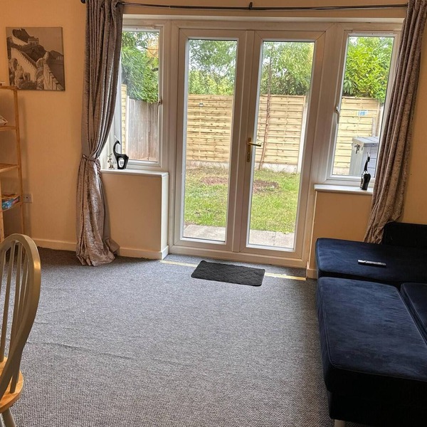 Runcorn cozy 3-bed entire house