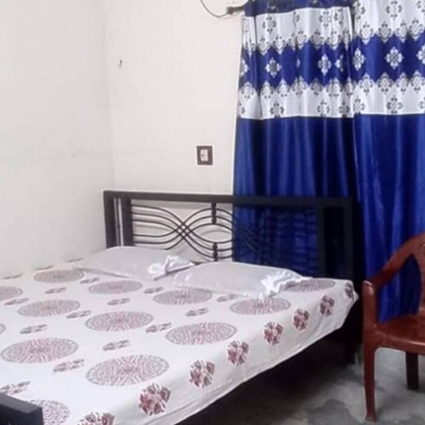 Rustic 2BHK Flat in Dum Dum Kolkata with AC