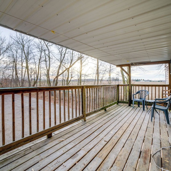 Rustic Apartment w/Sunset Views in Elkhart!