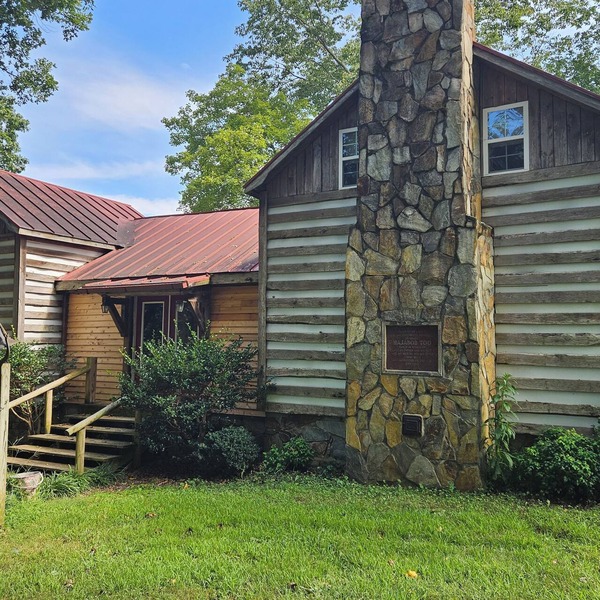 Rustic Cabin on Homestead Farm