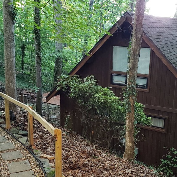 Rustic Cedar Cabin On Lake Lanier with Private Dock