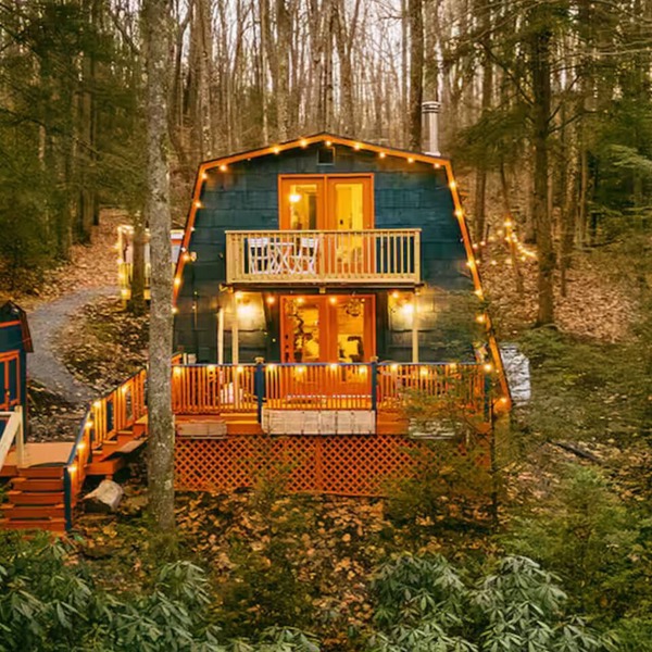 Rustic Charm Meets Modern Boutique + Lake Central + Hot Tub, Sauna, Lake Access