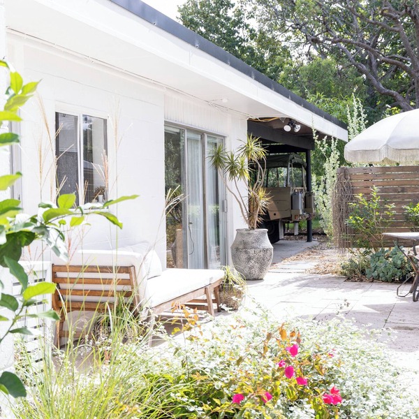 Rustic, cosy one bedroom guesthouse. Just a short walk to Umina Beach!