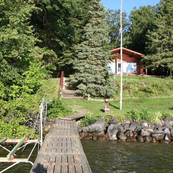 Rustic, Cozy, Lakefront Cabin On Leech Lake- Perfect For Families & Fisherfolk