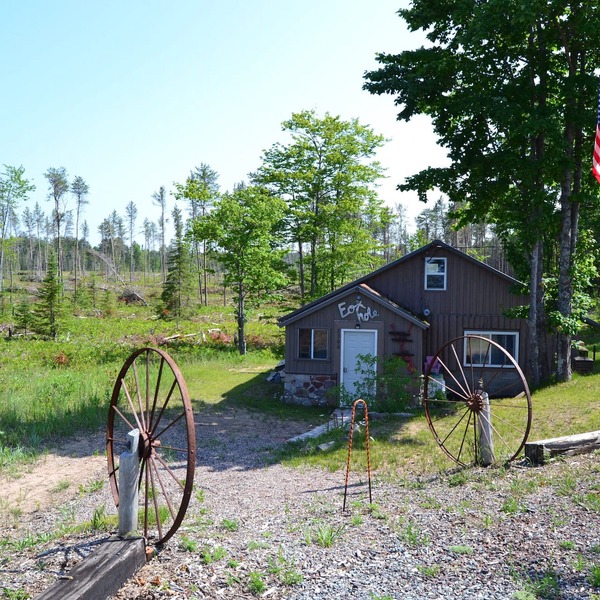 Rustic Foxhole