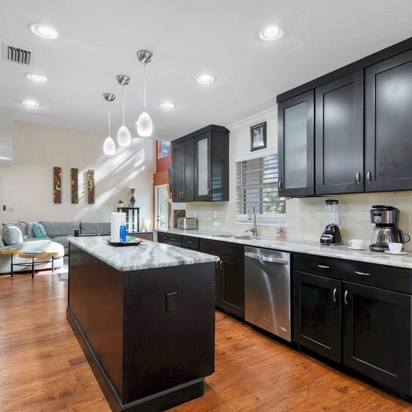 Rustic Hideaway - Great Location + Pet Friendly!
