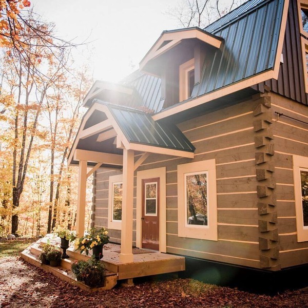 Rustic Log Cabin on All-Inclusive Camping Retreat in Ontario, Canada