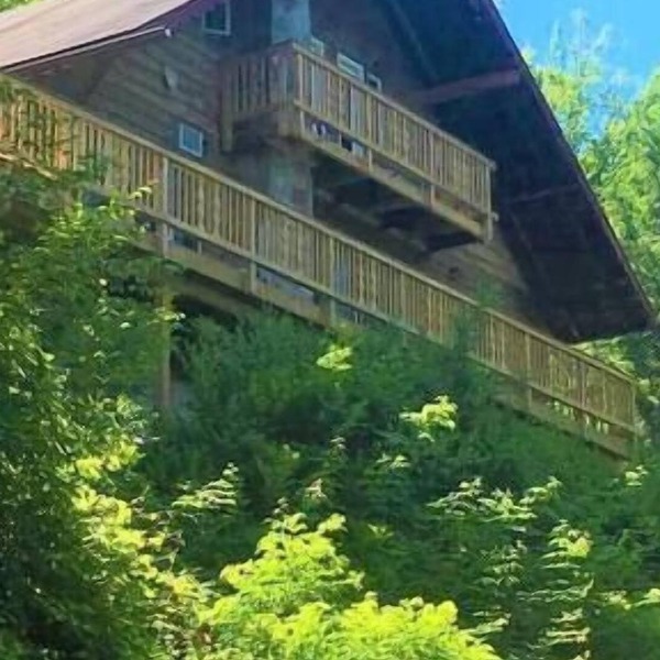Rustic Mountain Chalet at forestHaus