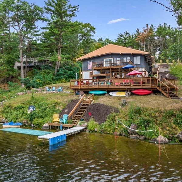 Rustic River Retreat Hot Tub Arcade Beach
