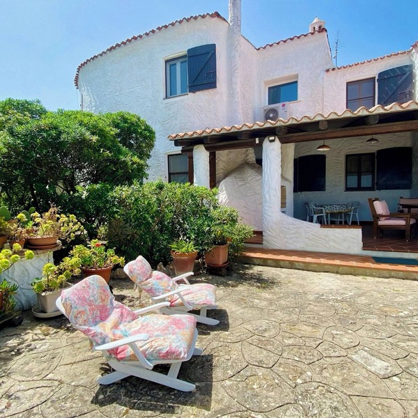 Rustic Seaside House with Garden for Families in San Giovanni di Sinis