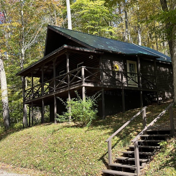 Rustic, Secluded Getaway Cabin In The Woods Situated On 200 acres