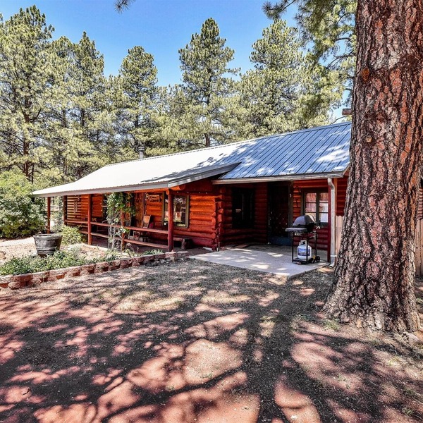 Rustic Star | Authentic Log Cabin in the Woods | Near the Grand Canyon, Flagstaff & Williams