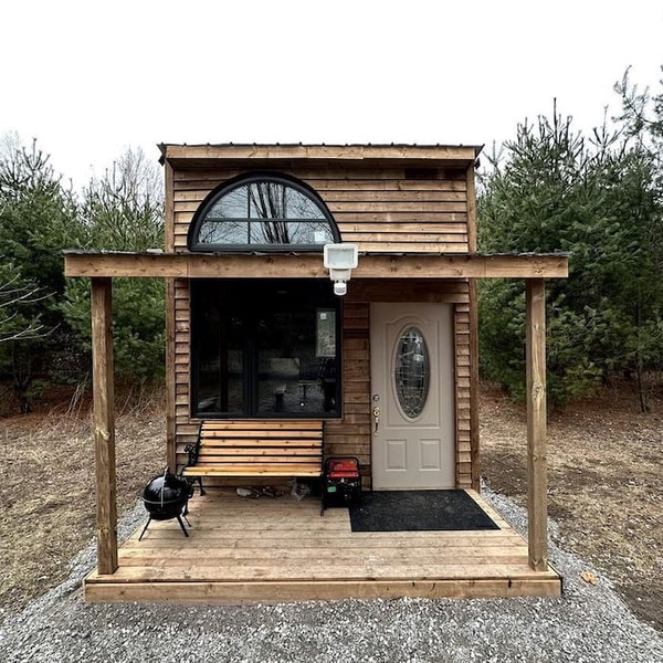 Rustic Tiny Home Surrounded by Nature and Forest Trails in Simcoe, Canada