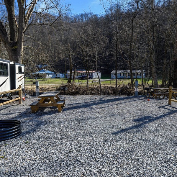 RV Site 8 Camper - Hatfield McCoy Trails