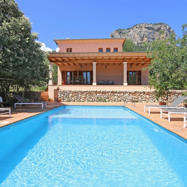 Sa Sort de Can Moix: private swimming pool, tranquility, terraces, internet