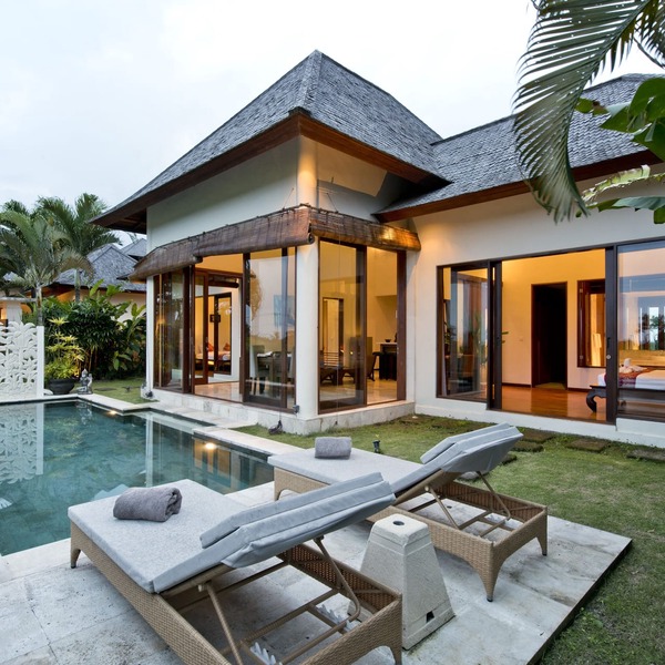 Sahaja 4 Private Pool Villa with Rice Field View