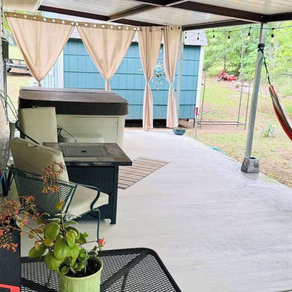 Sandy Creek Hideaway -Couples Cabin -Hot Tub