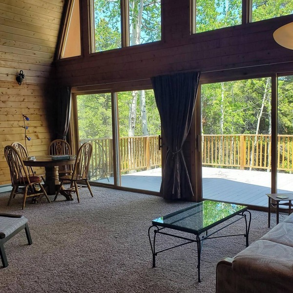 Scenic Mountain Vacation Family Home near Blackhawk, Golden, and Denver
