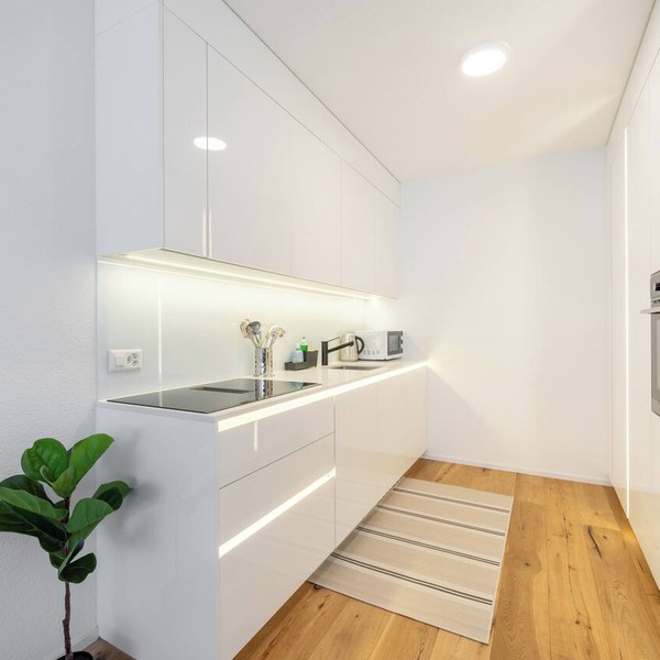 Schweizer Refugium | Smart Home, 1 GB, Erdgeschoss, 3 Min. zum Krankenhaus!