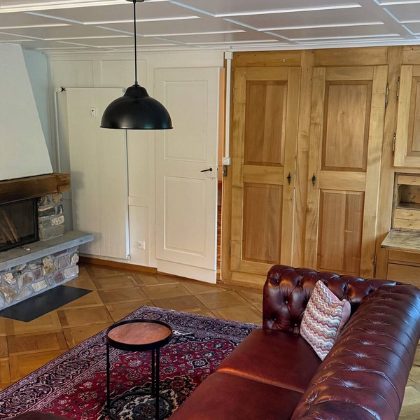 Schweizerhaus Glarus - Historic with charm, ideal for groups and families