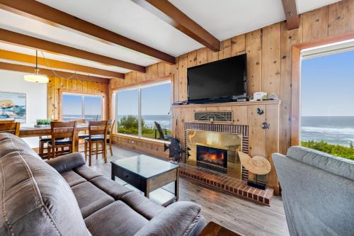 Sea Castle BeachFront Getaway
