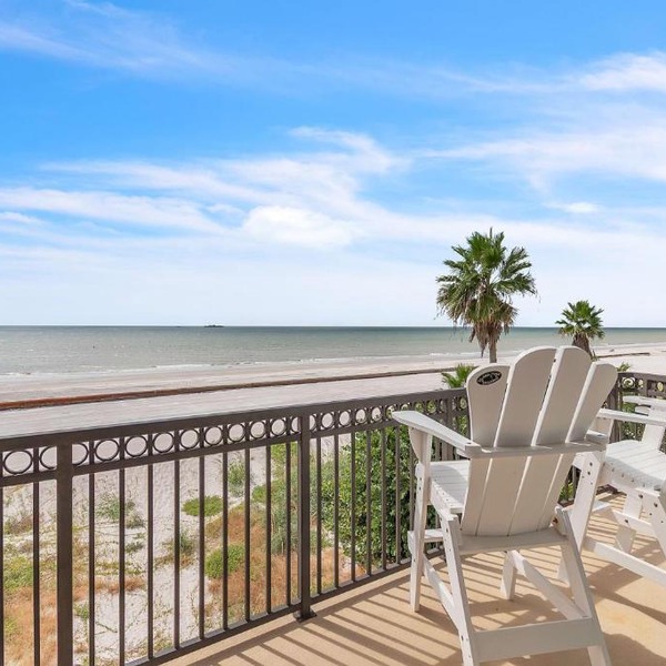 Seaclusion Beach Townhome