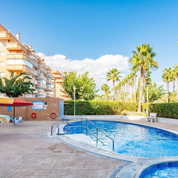 Seafront Apartment 'Vistamar' with Sea Views, Wi-Fi & Air Conditioning