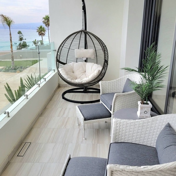 Seafront Luxury Condo Pool Jacuzzi