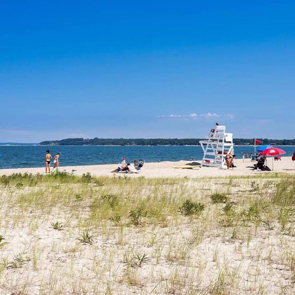 Seashell – Short Walk to Long Beach, Heated Pool & Best Sunsets in the Hamptons