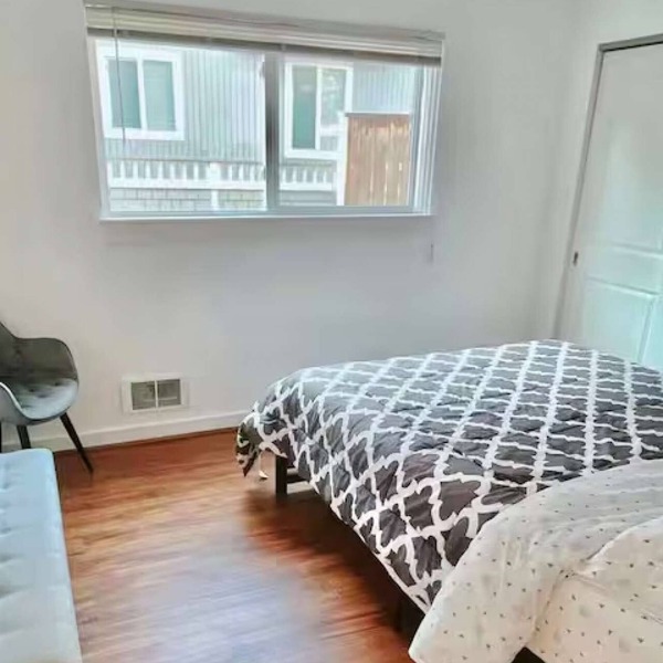 Seattle luxury 4 Suites Retreat - Sophisticated Urban Living w Space, Style, and unmatched Comfort