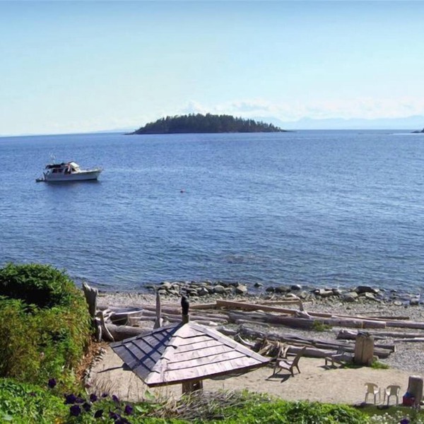 Sechelt Oceanfront Suites