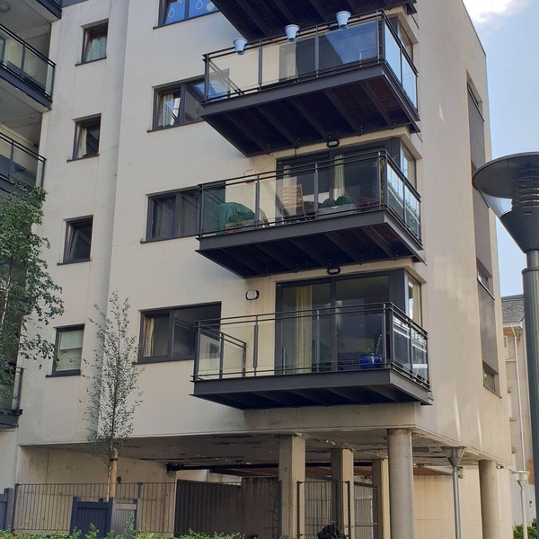 Secluded and spacious, 2-bedroom apartment in Dublin city center with WiFi, AC
