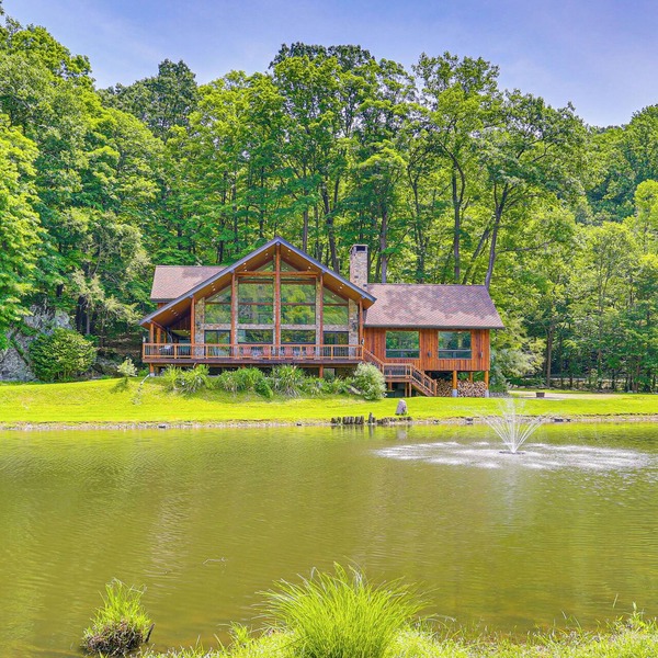 Secluded Cabin w/Boats < 6 Mi to Jenny Jump!