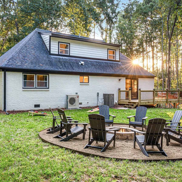 Secluded Chic Design: 15min AVL-GameRm-Sauna-HotTub