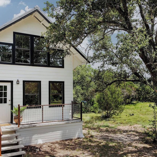 🌵 Secluded Hill Country Studio on 20 Acres | Painter's Studio 🎨