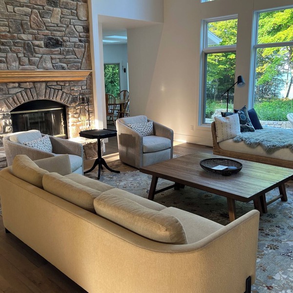 Secluded home on Lake Michigan. Perfect for families and groups. Pet friendly.