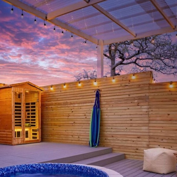 Secluded Luxury Couples cabin | Sauna & Pool