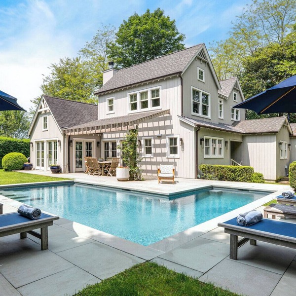 Secluded Oasis in East Hampton, Walk to Town, Bike to the Beach, with.