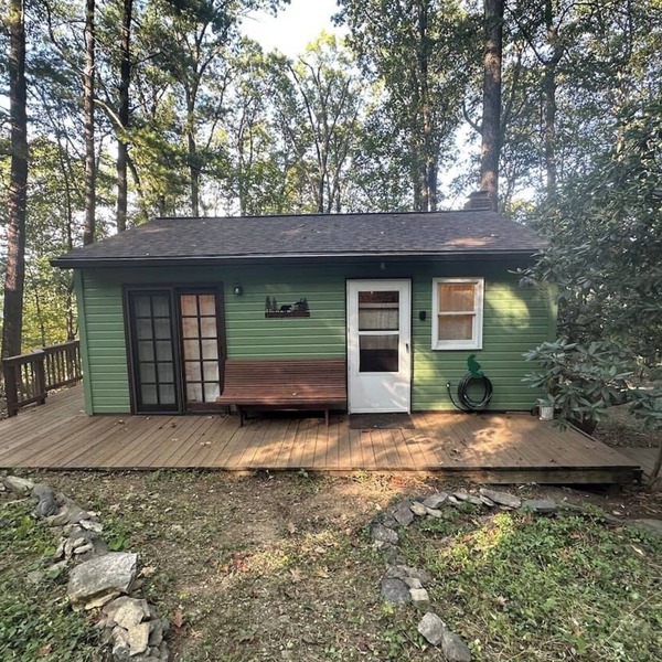 Secluded Orchard Cabin | Mountain Views, Wineries, & Peaceful Escape